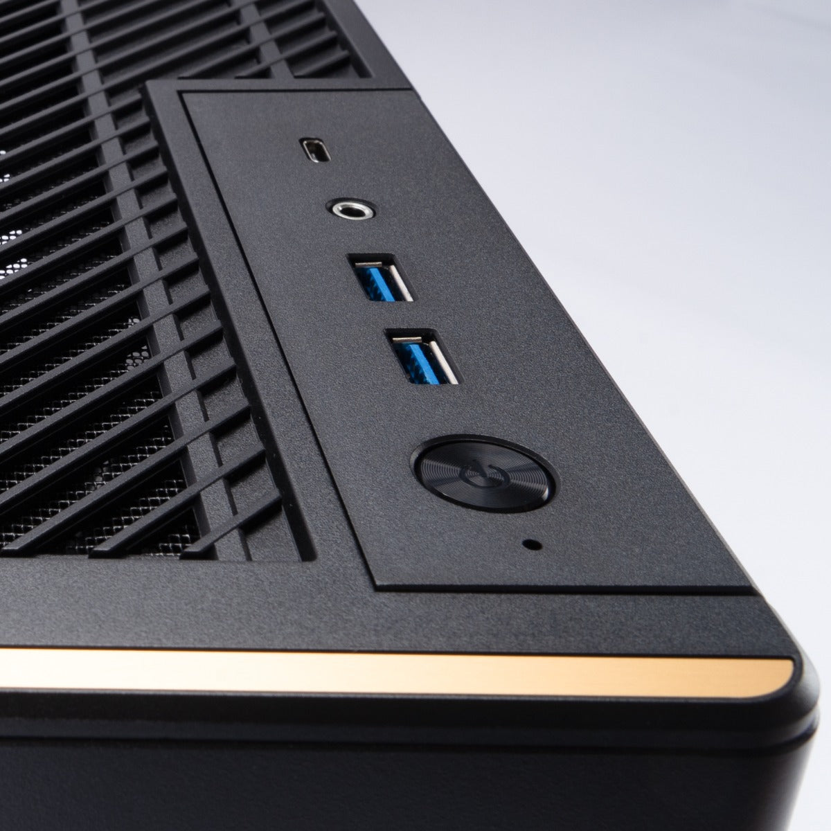INWIN A3 BLACK GAMING CASE